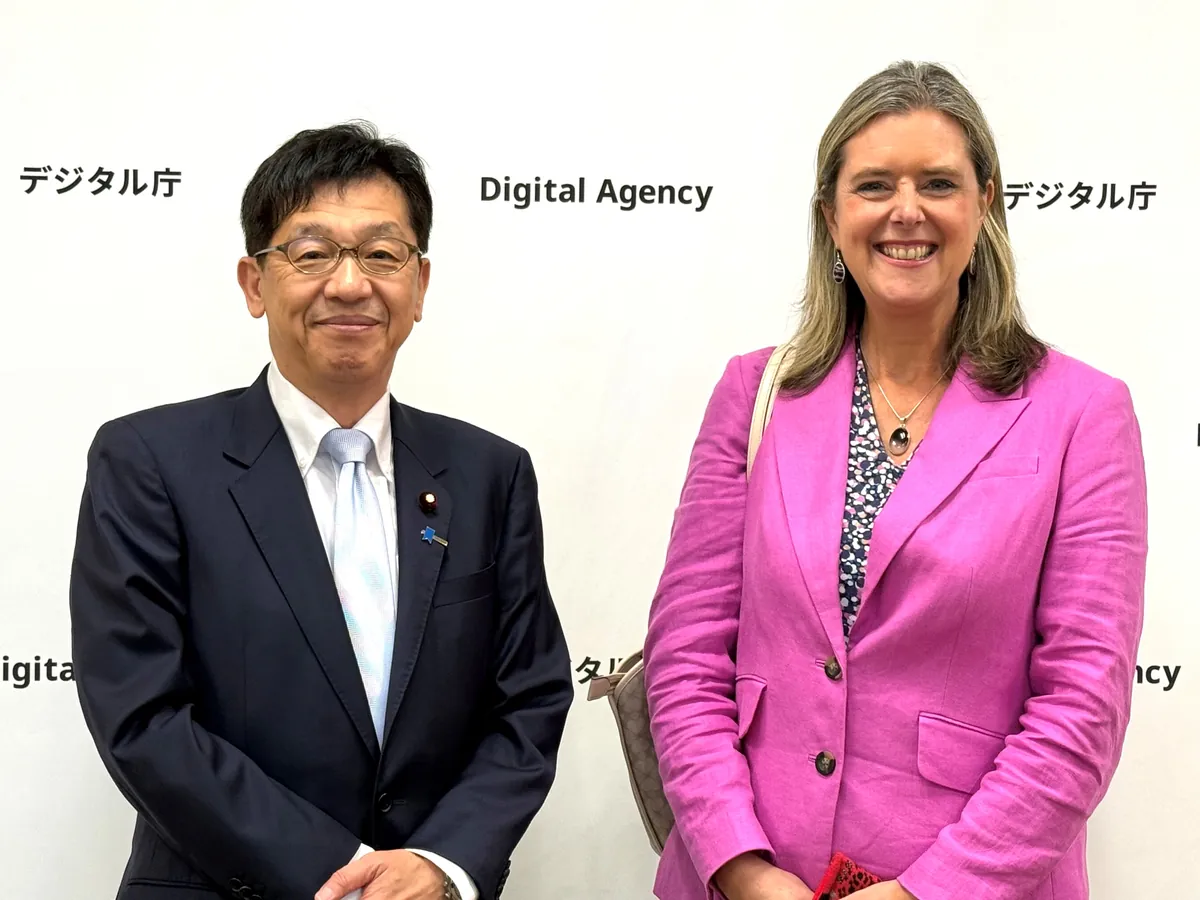 2026年9月8日：松本大臣、英国新大使とAI活用で意見交換のサムネイル画像