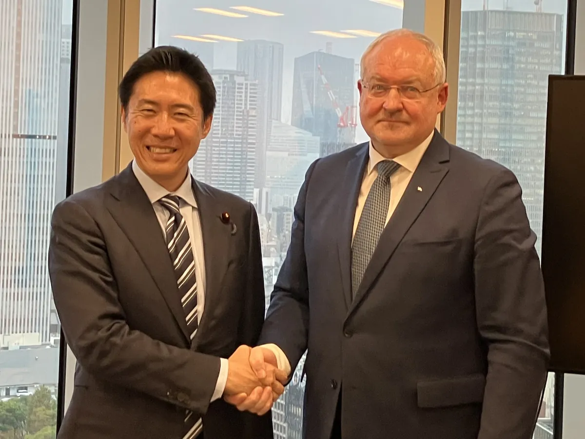 2026年10月26日：塩崎デジタル副大臣、エストニア大使とデジタル分野協力強化を議論のサムネイル画像