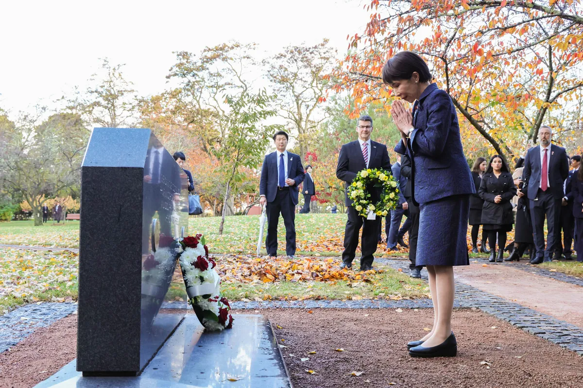 2026年5月4日・高市総理がオーストラリア訪問:キャンベラ奈良平和公園で植樹と慰霊碑参拝 - 首相官邸(日本)の記事画像
