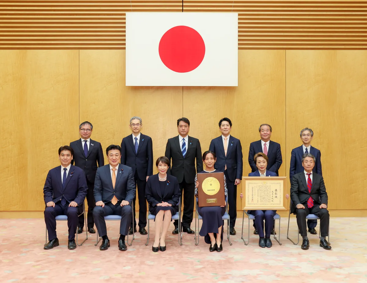 2026年8月4日：高市総理、髙木美帆氏に国民栄誉賞を授与のサムネイル画像