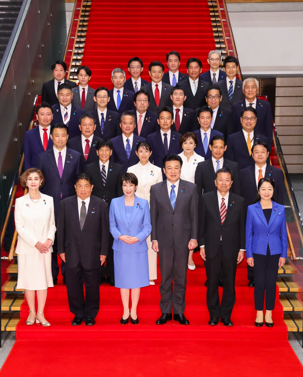2026年9月18日：高市総理、初大臣政務官会合で経済・防衛強化方針表明のサムネイル画像