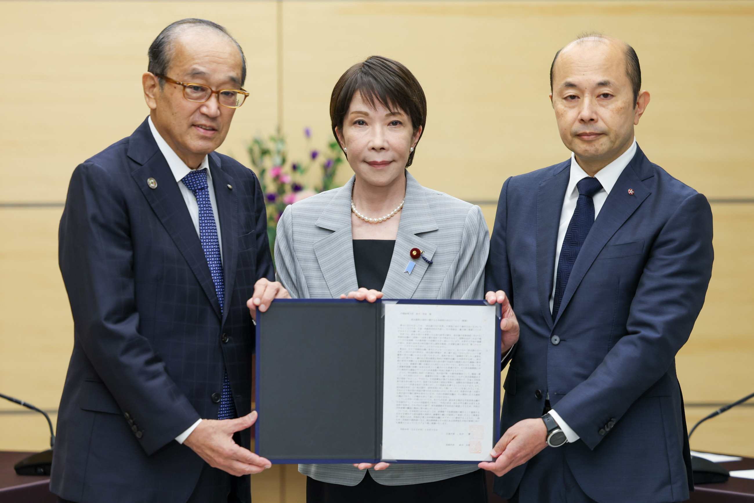 2026年10月30日：高市総理が広島・長崎市長と地域課題で意見交換のサムネイル画像