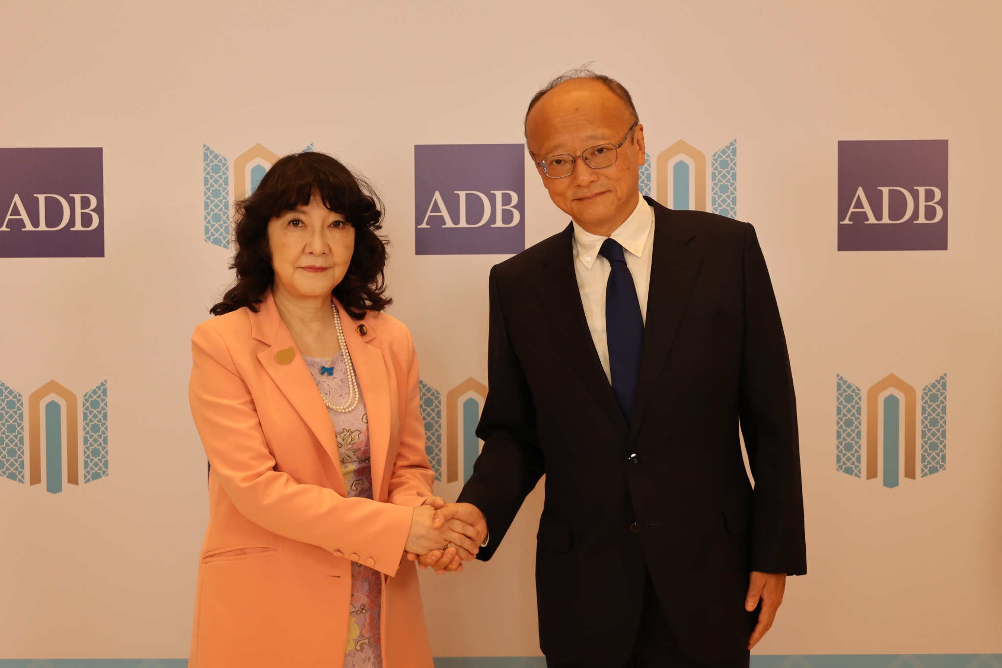 令和8年5月4日・片山大臣とADB神田総裁が面会：中東情勢とADB年次総会準備状況について - 財務省RSS等の記事画像