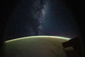 2026年4月13日:国際宇宙ステーションからの乳白色の星空 - 米国航空宇宙局(NASA)のRSS等の記事画像