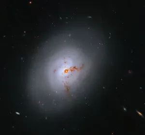 2026年5月15日:ハッブルが進化過程にある銀河を撮影 - 米国航空宇宙局(NASA)のRSS等の記事画像